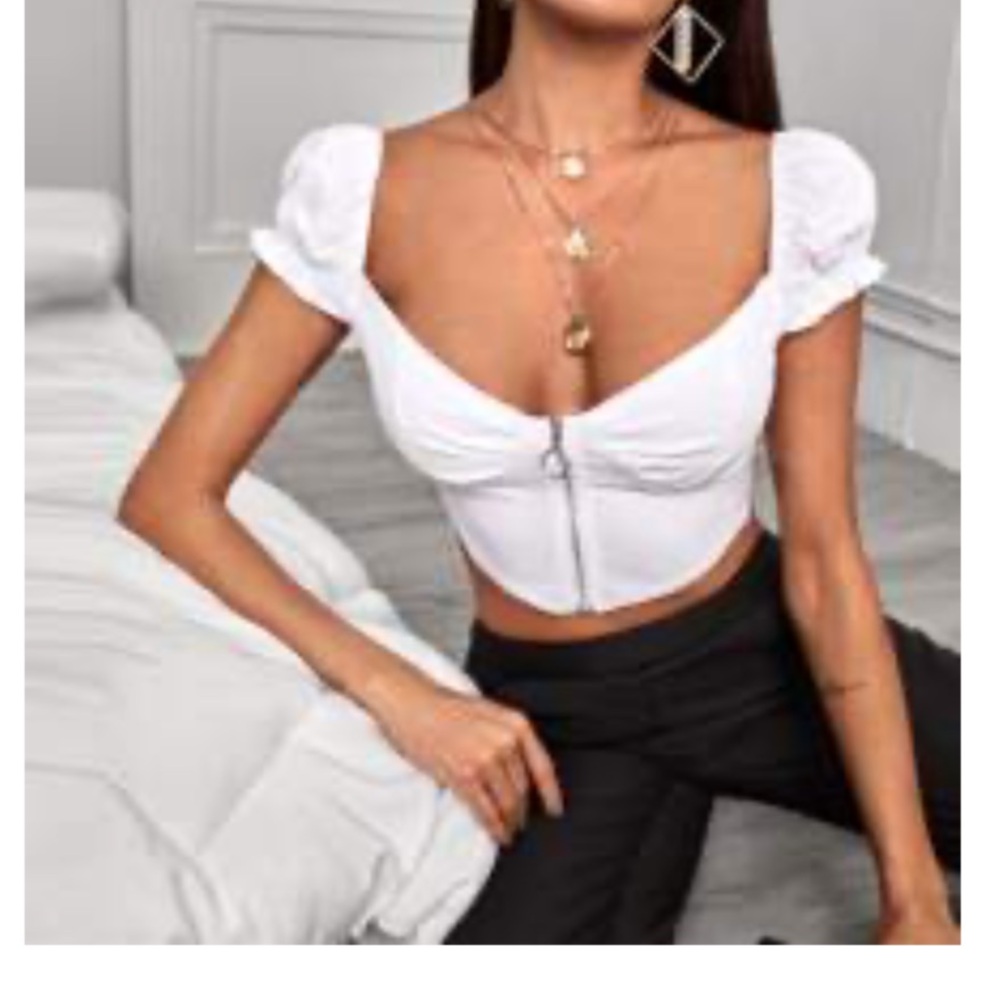 SHEIN White Puff Sleeve Crop Top